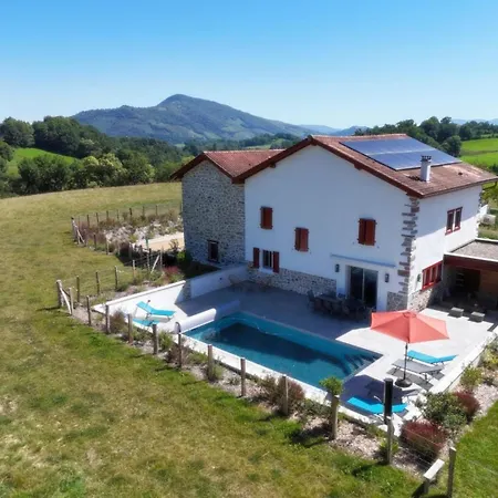 Kurutxeta Handi Tatil Evi *